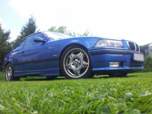 328 Estorilblau - 3er BMW - E36