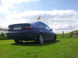 328 Estorilblau - 3er BMW - E36