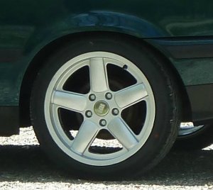 RH Felgen X Rad Felge in 8x17 ET 38 mit Hankook Ventus V12 Evo Reifen in 215/45/17 montiert hinten Hier auf einem 3er BMW E36 316i (Compact) Details zum Fahrzeug / Besitzer