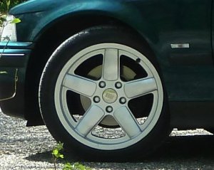 RH Felgen X Rad Felge in 8x17 ET 38 mit Hankook Ventus V12 Evo Reifen in 215/45/17 montiert vorn Hier auf einem 3er BMW E36 316i (Compact) Details zum Fahrzeug / Besitzer