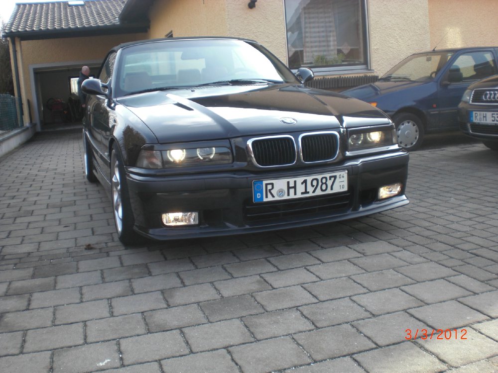 /// E36 320i Cabrio - 3er BMW - E36