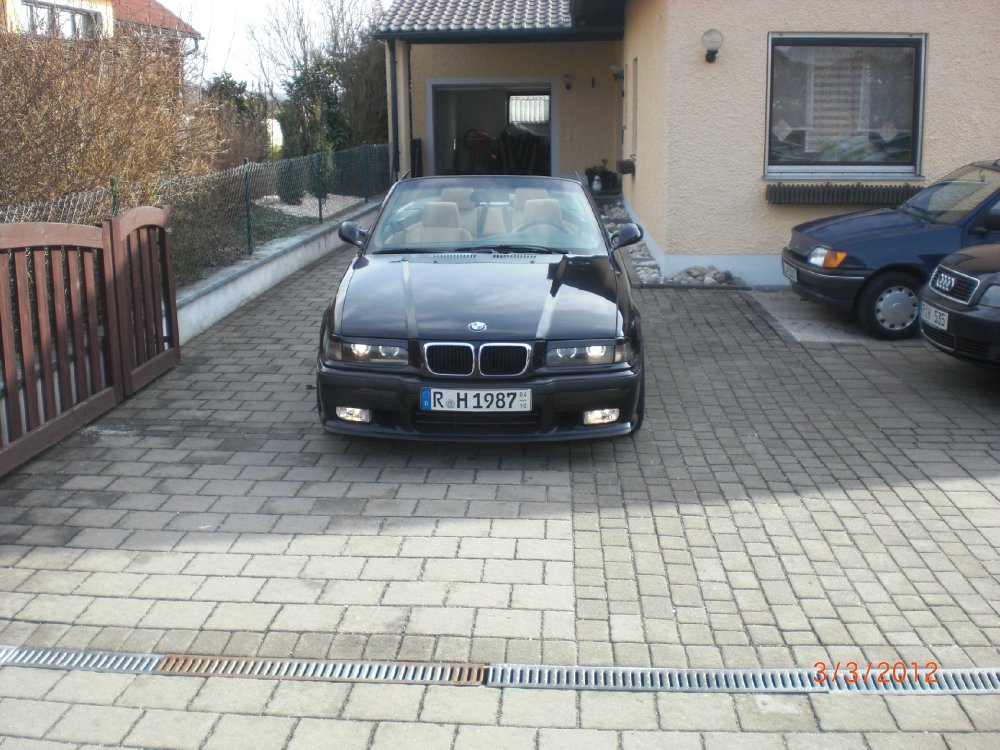 /// E36 320i Cabrio - 3er BMW - E36