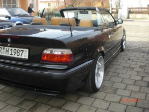 /// E36 320i Cabrio - 3er BMW - E36