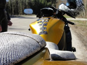 Yamaha R1 RN12 in Gold - Fremdfabrikate Yamaha R1 RN12 in Gold - Fremdfabrikate