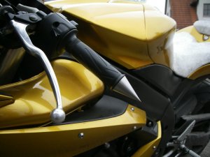 Yamaha R1 RN12 in Gold - Fremdfabrikate