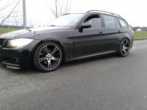 Black Sapphire - 3er BMW - E90 / E91 / E92 / E93