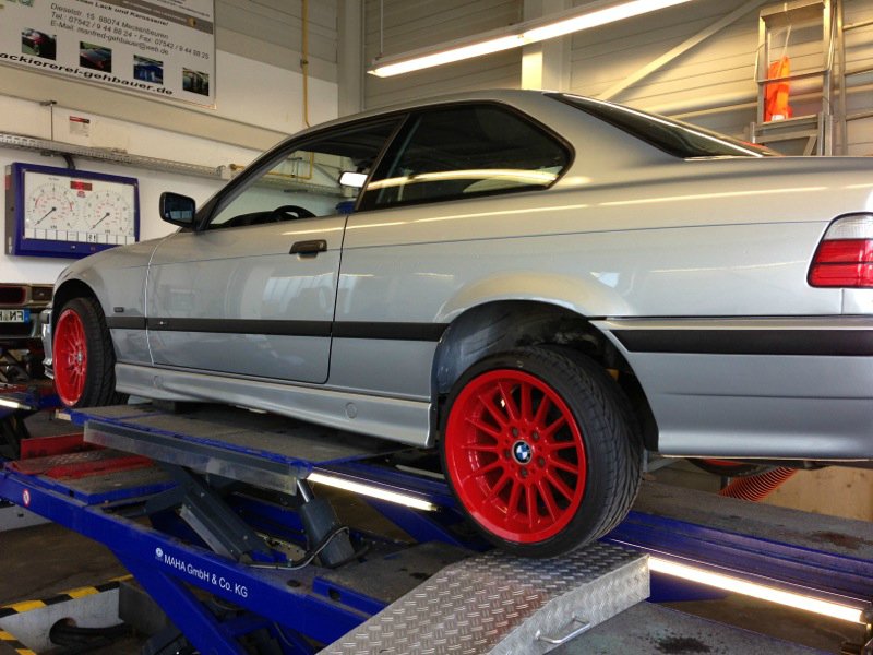 Bmw 320i StanceWorks red silver - 3er BMW - E36