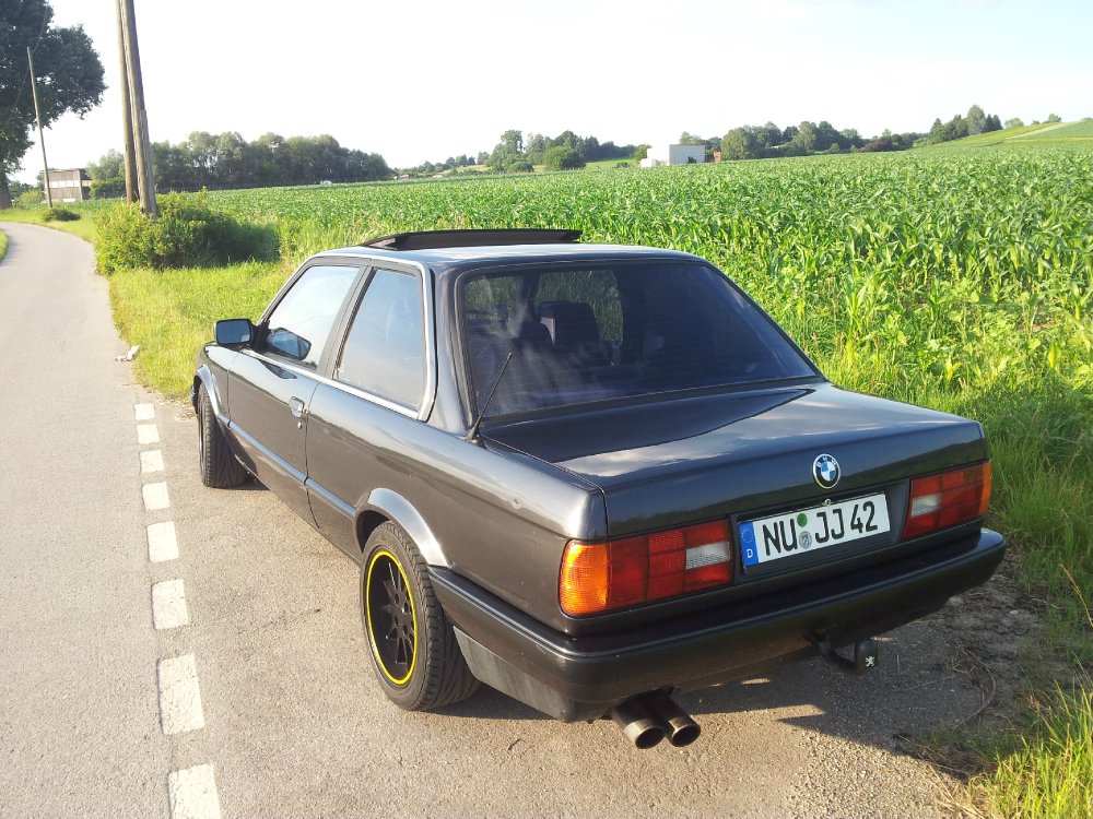 E30, 320i, diamantschwarzmetallic Bj. '88 - 3er BMW - E30