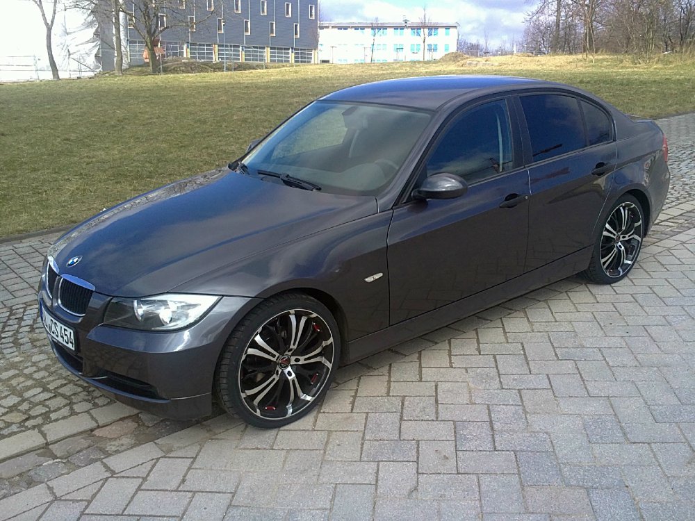 E90, 320i Limousine - 3er BMW - E90 / E91 / E92 / E93
