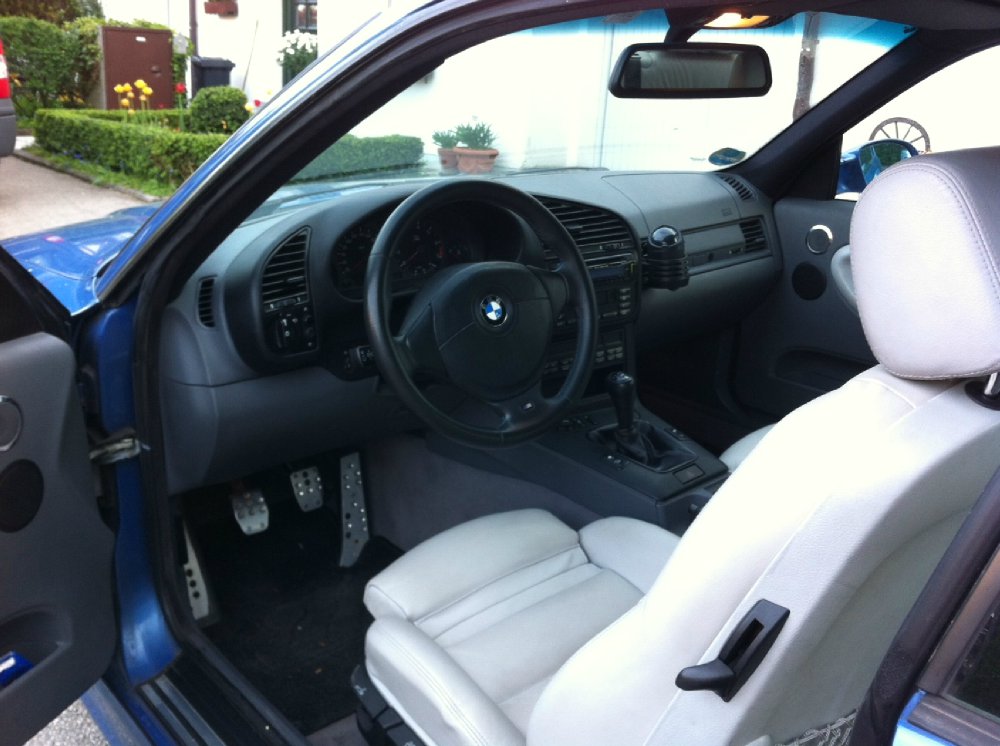 E36 323 Coupe in estorilblau-metallic - 3er BMW - E36