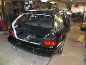 BMW 320 Exclusive Edition Obsidianschwarz met. - 3er BMW - E36