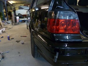 BMW 320 Exclusive Edition Obsidianschwarz met. - 3er BMW - E36
