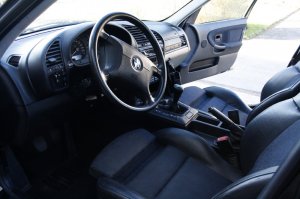 BMW 320 Exclusive Edition Obsidianschwarz met. - 3er BMW - E36 BMW 320 Exclusive Edition Obsidianschwarz met. - 3er BMW - E36