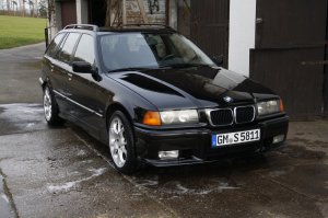 BMW 320 Exclusive Edition Obsidianschwarz met. - 3er BMW - E36 BMW 320 Exclusive Edition Obsidianschwarz met. - 3er BMW - E36