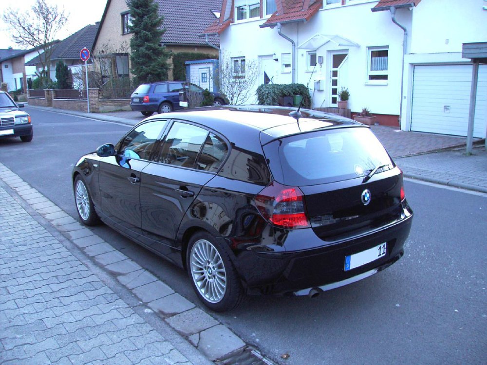 118d schwarz II - 1er BMW - E81 / E82 / E87 / E88