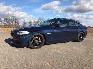528i - Alcantara-///M-Performance - 5er BMW - F10 / F11 / F07