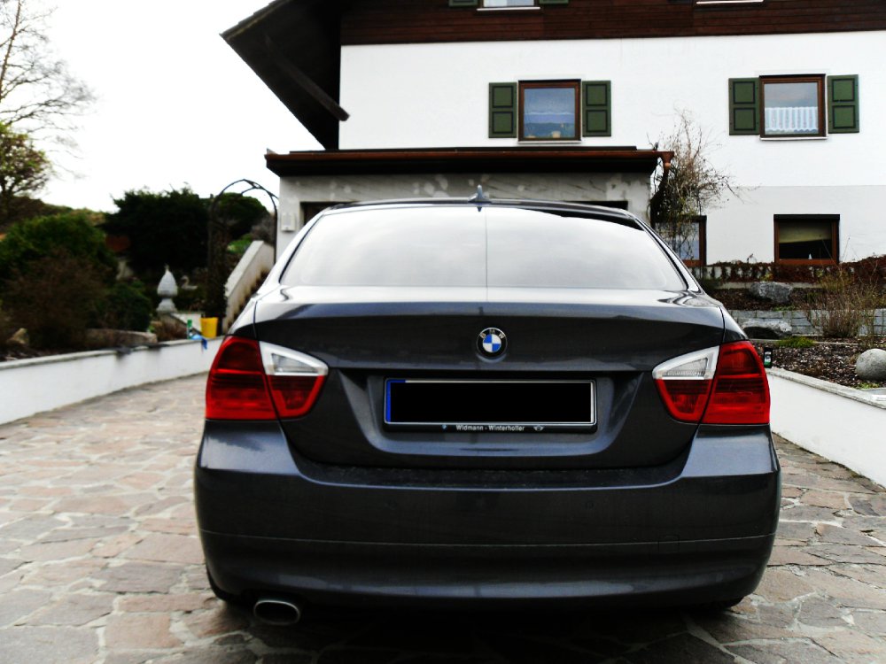 E90 318d - 3er BMW - E90 / E91 / E92 / E93