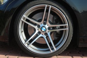 BMW Performance Doppelspeiche 313 Felge in 8x19 ET 37 mit Bridgestone Potenza RE 050A Reifen in 225/35/19 montiert vorn Hier auf einem 3er BMW E93 335i (Cabrio) Details zum Fahrzeug / Besitzer
