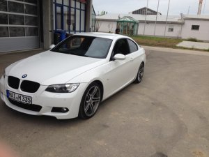 BMW 335 - 3er BMW - E90 / E91 / E92 / E93 BMW 335 - 3er BMW - E90 / E91 / E92 / E93