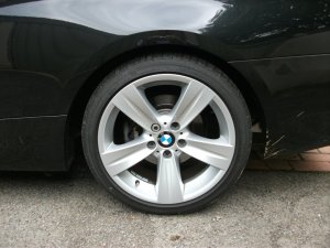 BMW Sternspeiche 189 Felge in 8.5x18 ET 37 mit Bridgestone Potenza RE050A Reifen in 255/35/18 montiert hinten mit 10 mm Spurplatten Hier auf einem 3er BMW E92 325i (Coupe) Details zum Fahrzeug / Besitzer