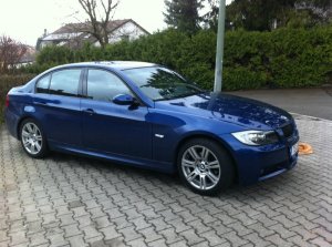 E90, 325i Limousine - 3er BMW - E90 / E91 / E92 / E93 E90, 325i Limousine - 3er BMW - E90 / E91 / E92 / E93