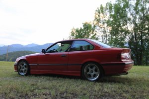 E36 318 is Coupe - 3er BMW - E36