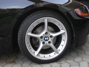 BBS Sternspeiche 108 Felge in 8x18 ET 47 mit Continental Sportcontact 3 Reifen in 225/40/18 montiert vorn Hier auf einem Z4 BMW E85 2.2i (Roadster) Details zum Fahrzeug / Besitzer