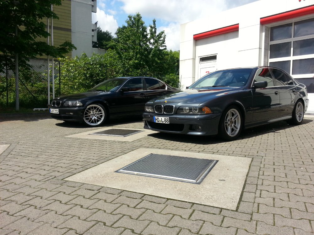 346L Le Mans Blau - 3er BMW - E46