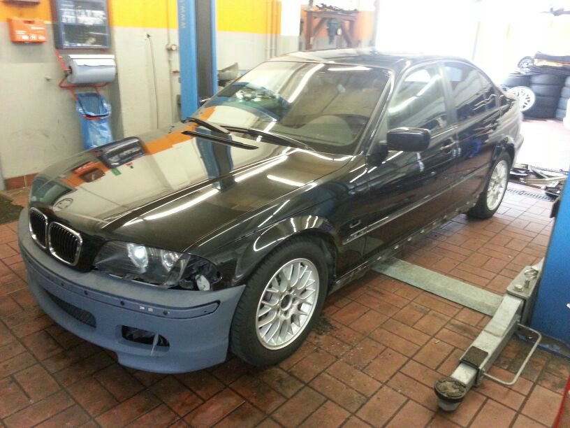 346L Le Mans Blau - 3er BMW - E46