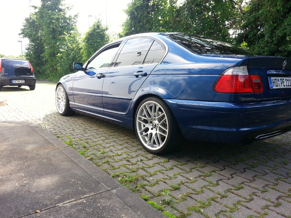 346L Le Mans Blau - 3er BMW - E46