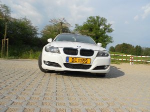 White Pearl E90 320i - 3er BMW - E90 / E91 / E92 / E93