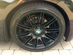 BMW M Felge in 8x19 ET  mit Bridgestone  Reifen in 225/35/19 montiert vorn Hier auf einem 3er BMW E92 320i (Coupe) Details zum Fahrzeug / Besitzer