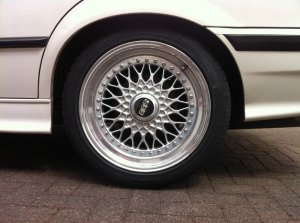 BBS  Felge in 7.5x17 ET  mit Toyo Proxes Reifen in 215/45/17 montiert hinten Hier auf einem 3er BMW E36 316i (Limousine) Details zum Fahrzeug / Besitzer