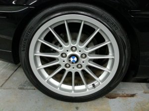 BMW styling 32 Felge in 8.5x18 ET 50 mit Vredestein Ultrac Sessanta Reifen in 255/35/18 montiert hinten mit 15 mm Spurplatten Hier auf einem 3er BMW E46 323i (Coupe) Details zum Fahrzeug / Besitzer