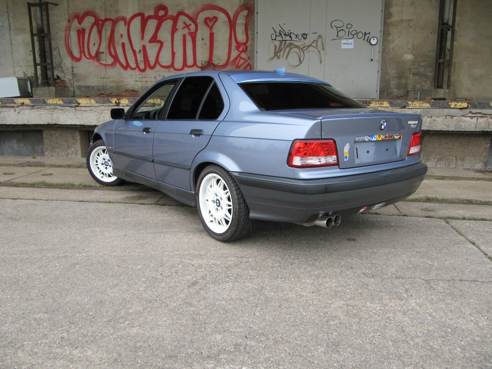 E36 Limousine - 3er BMW - E36