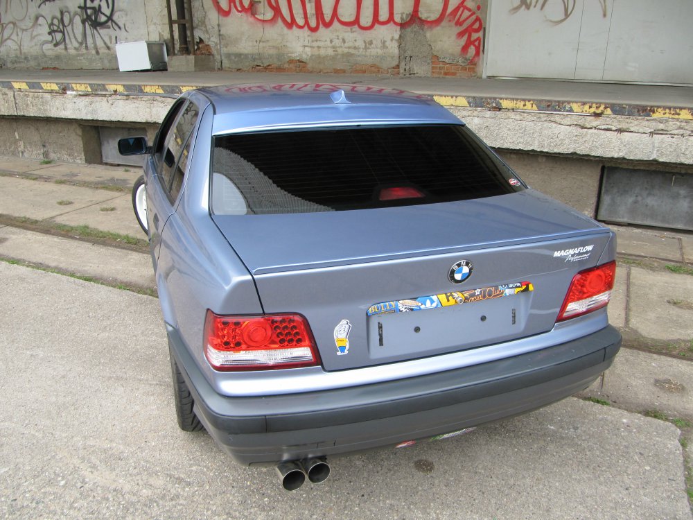 E36 Limousine - 3er BMW - E36