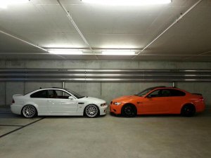M3 in Weiss war orange, Aluminiummatt und schwarz - 3er BMW - E90 / E91 / E92 / E93
