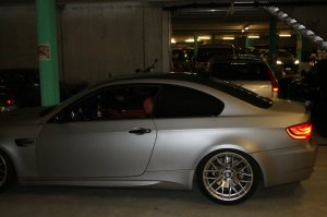 M3 in Weiss war orange, Aluminiummatt und schwarz - 3er BMW - E90 / E91 / E92 / E93