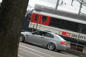 M3 in Weiss war orange, Aluminiummatt und schwarz - 3er BMW - E90 / E91 / E92 / E93