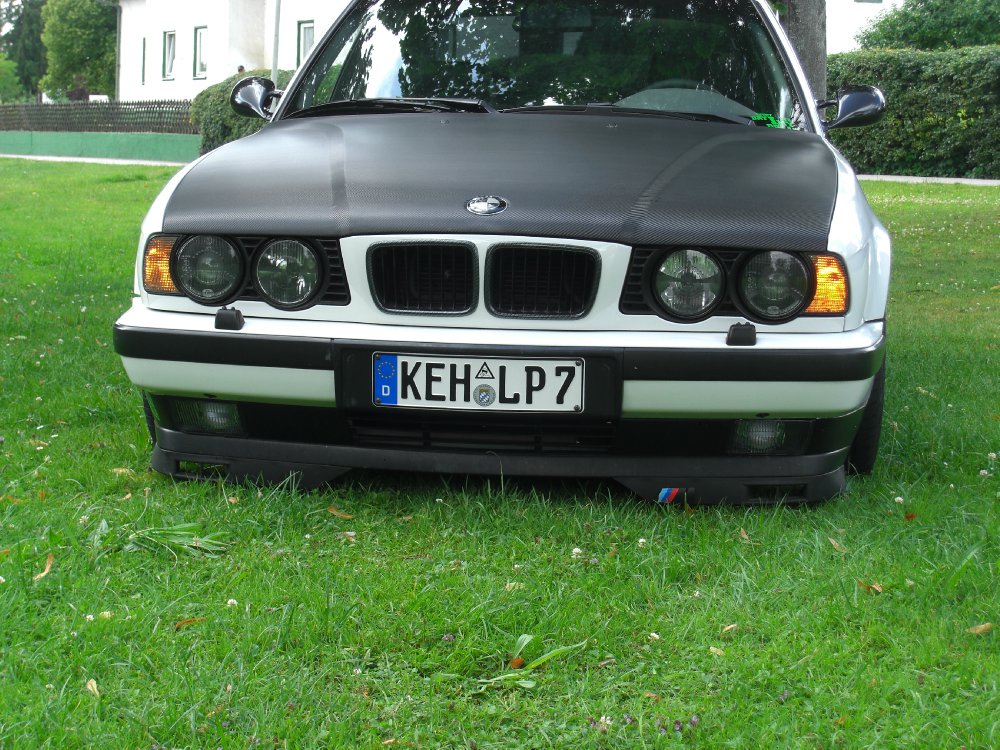 BMW E34 LOW IS A LIFESTYLE!!! - 5er BMW - E34
