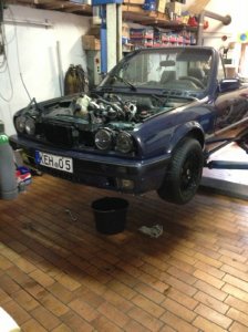 BMW E30 328i 24V Cabrio mit 300mm.de Bremsanlage - 3er BMW - E30