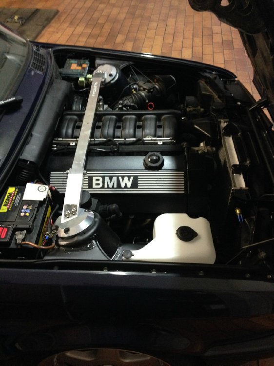 BMW E30 328i 24V Cabrio mit 300mm.de Bremsanlage - 3er BMW - E30