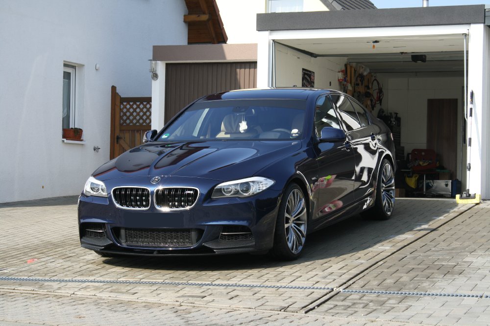 BMW F10 535i Tiefseeblau >Endrohrblenden V8< - 5er BMW - F10 / F11 / F07