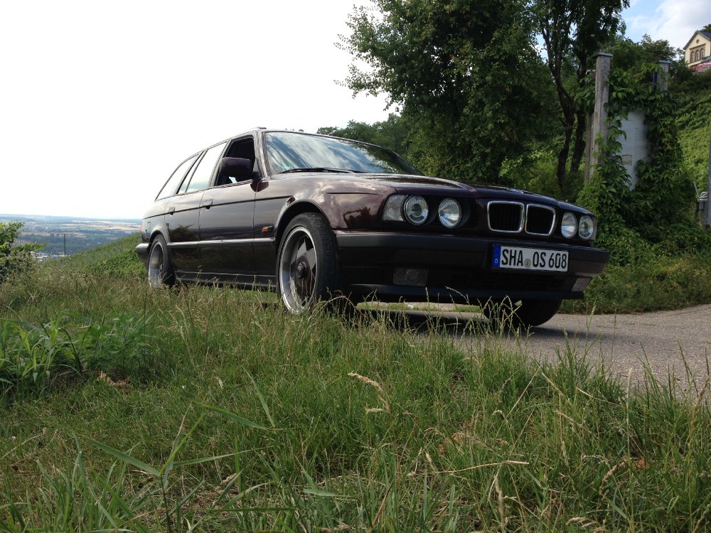 525iT - 5er BMW - E34