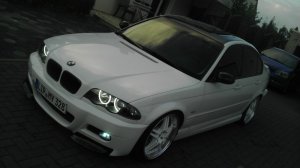 BMW 328i AlpinweissIII - 3er BMW - E46