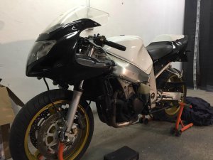 Suzuki GSX-R K1 - Fremdfabrikate