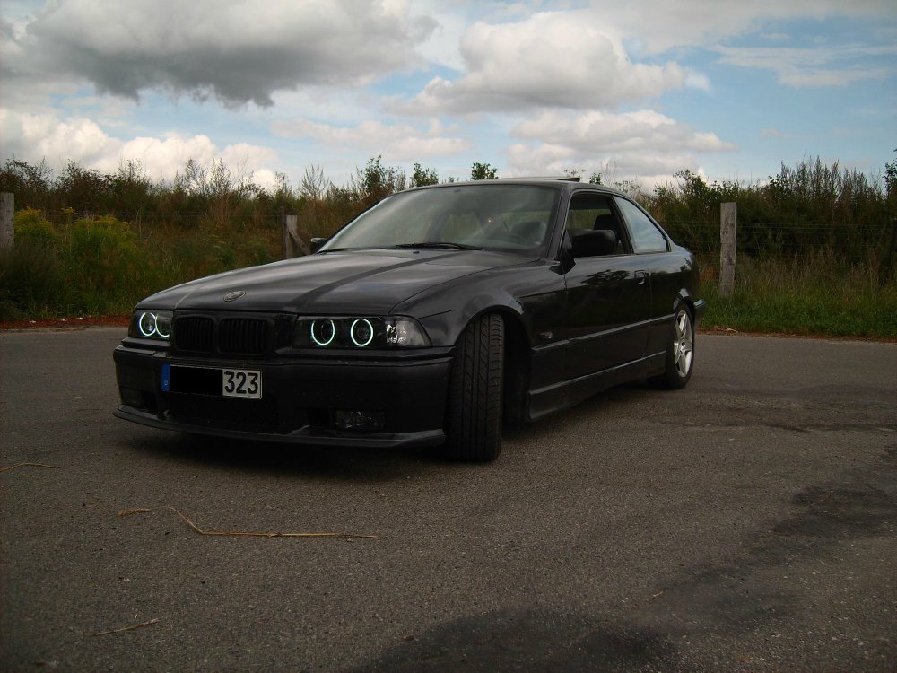 BMW 323i E36 "Black Edition" - 3er BMW - E36