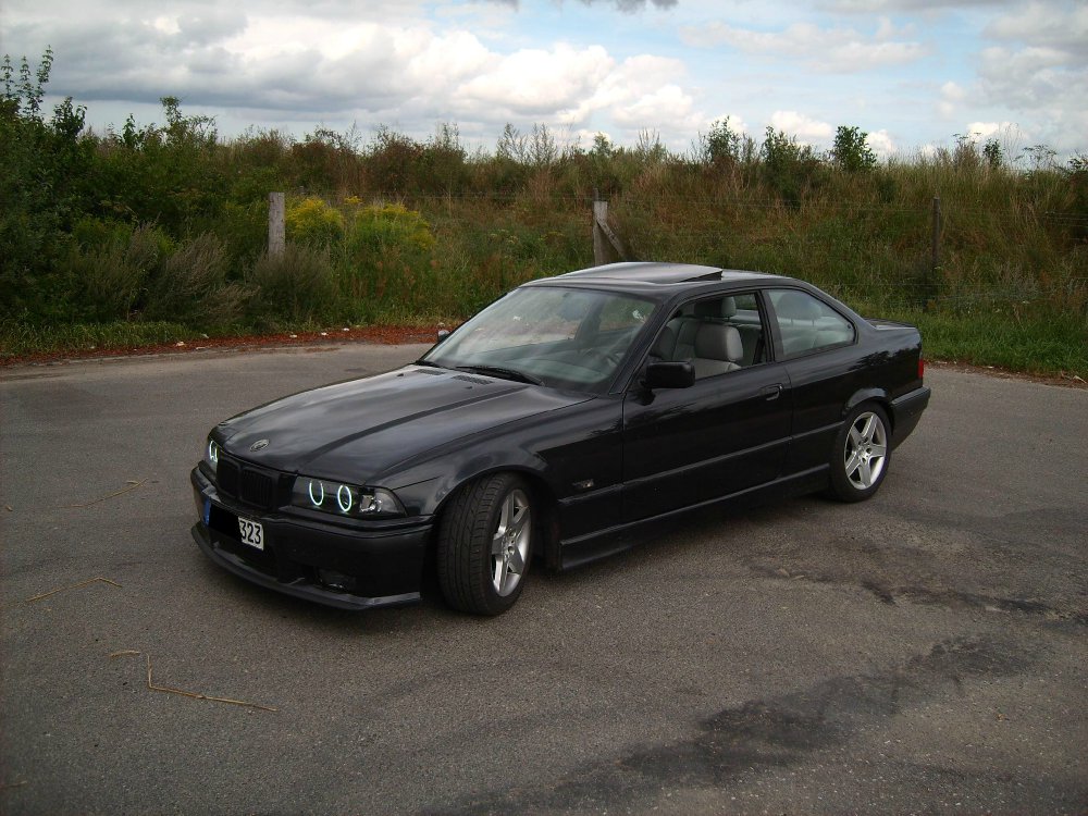 BMW 323i E36 "Black Edition" - 3er BMW - E36