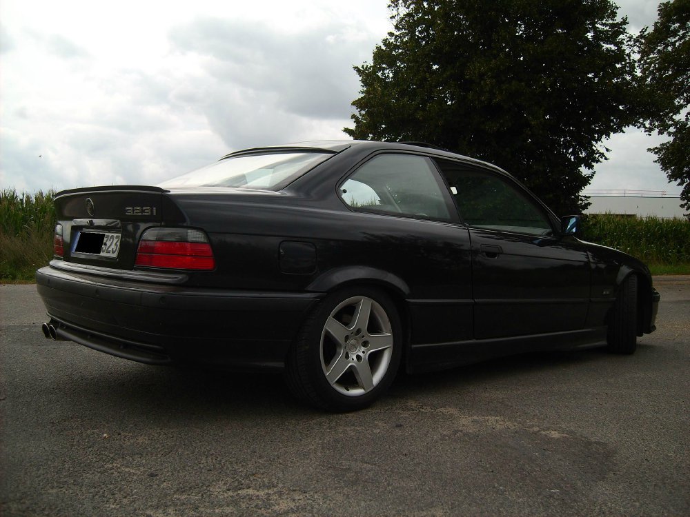 BMW 323i E36 "Black Edition" - 3er BMW - E36