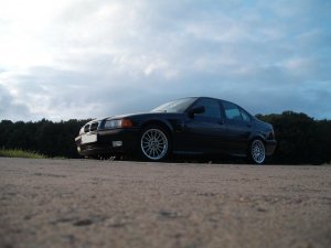 328i Limo - 3er BMW - E36